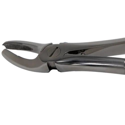 Tooth Extraction Forceps For Left Upper Molars_Close Up