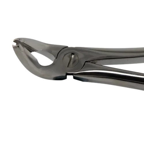 Deep Grip Tooth Extraction Forceps For Lower Premolars And Canines_Close Up